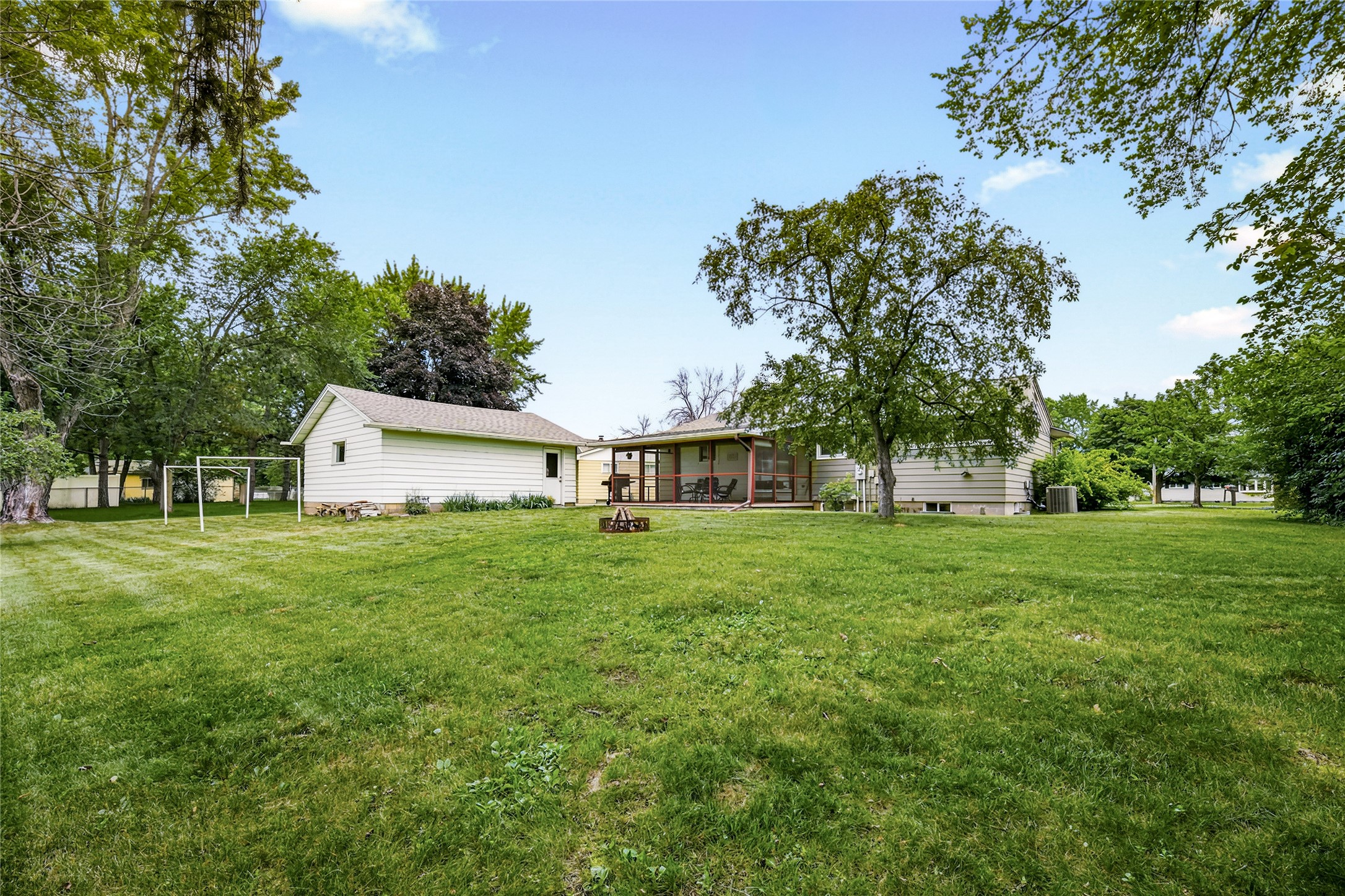 1602 Drury Court Property Photo 5