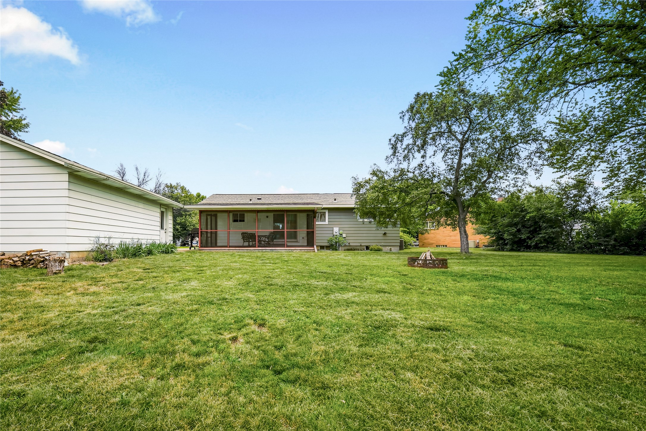 1602 Drury Court Property Photo 7