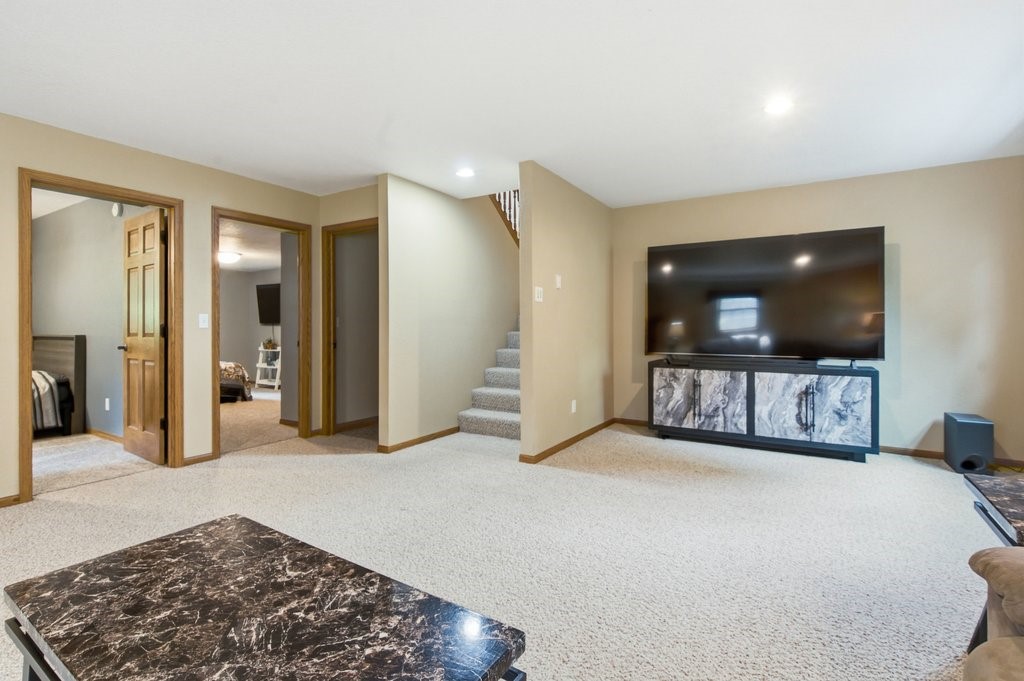 808 Elm Street Property Photo 25