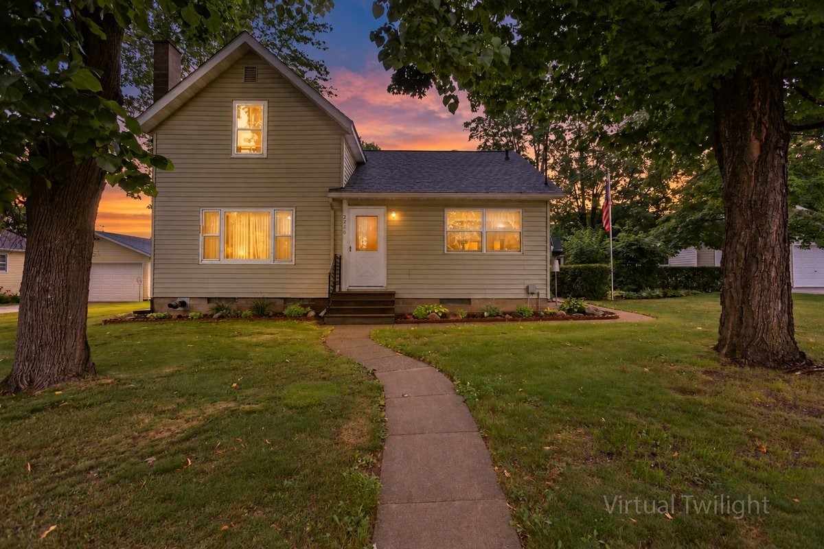 2216 3rd Street E Property Photo 1
