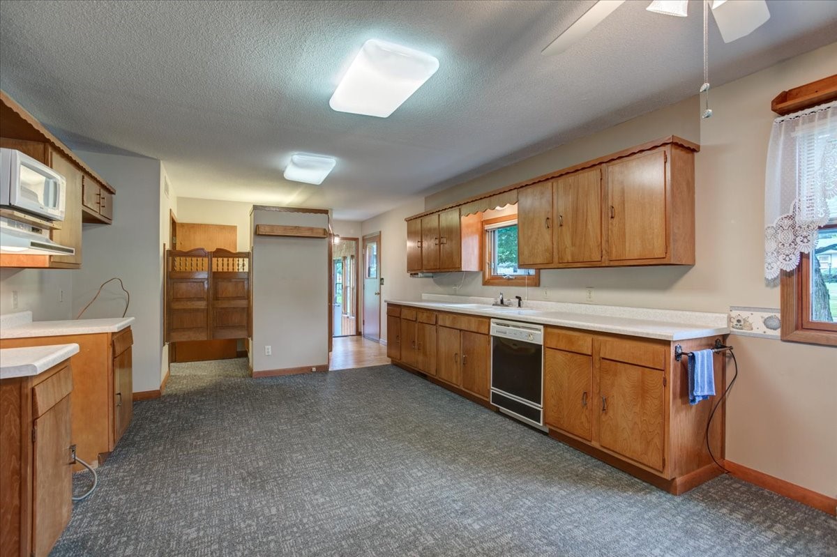 2216 3rd Street E Property Photo 10