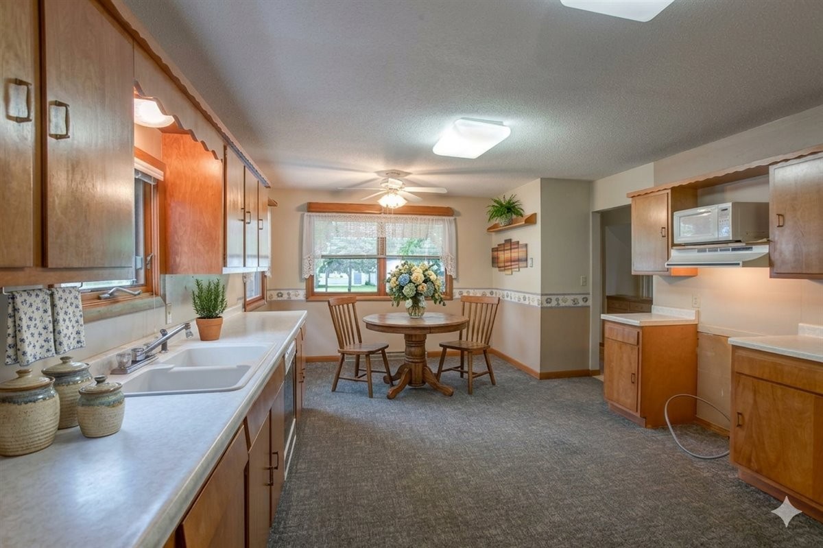 2216 3rd Street E Property Photo 12