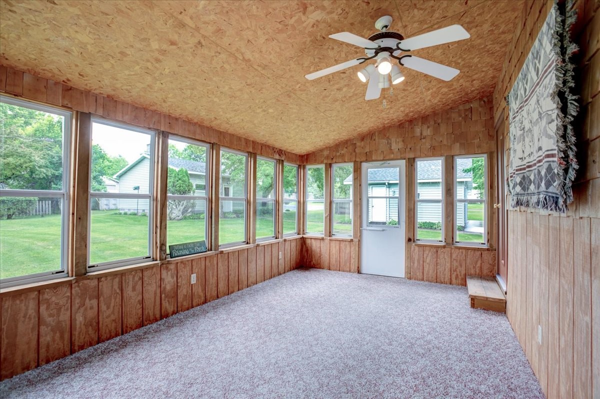 2216 3rd Street E Property Photo 18