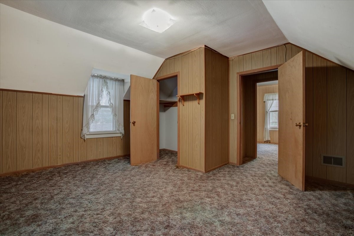 2216 3rd Street E Property Photo 32