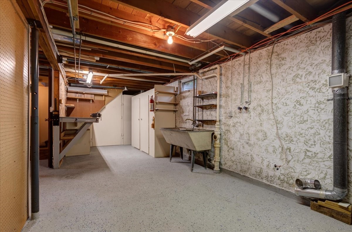 2216 3rd Street E Property Photo 38