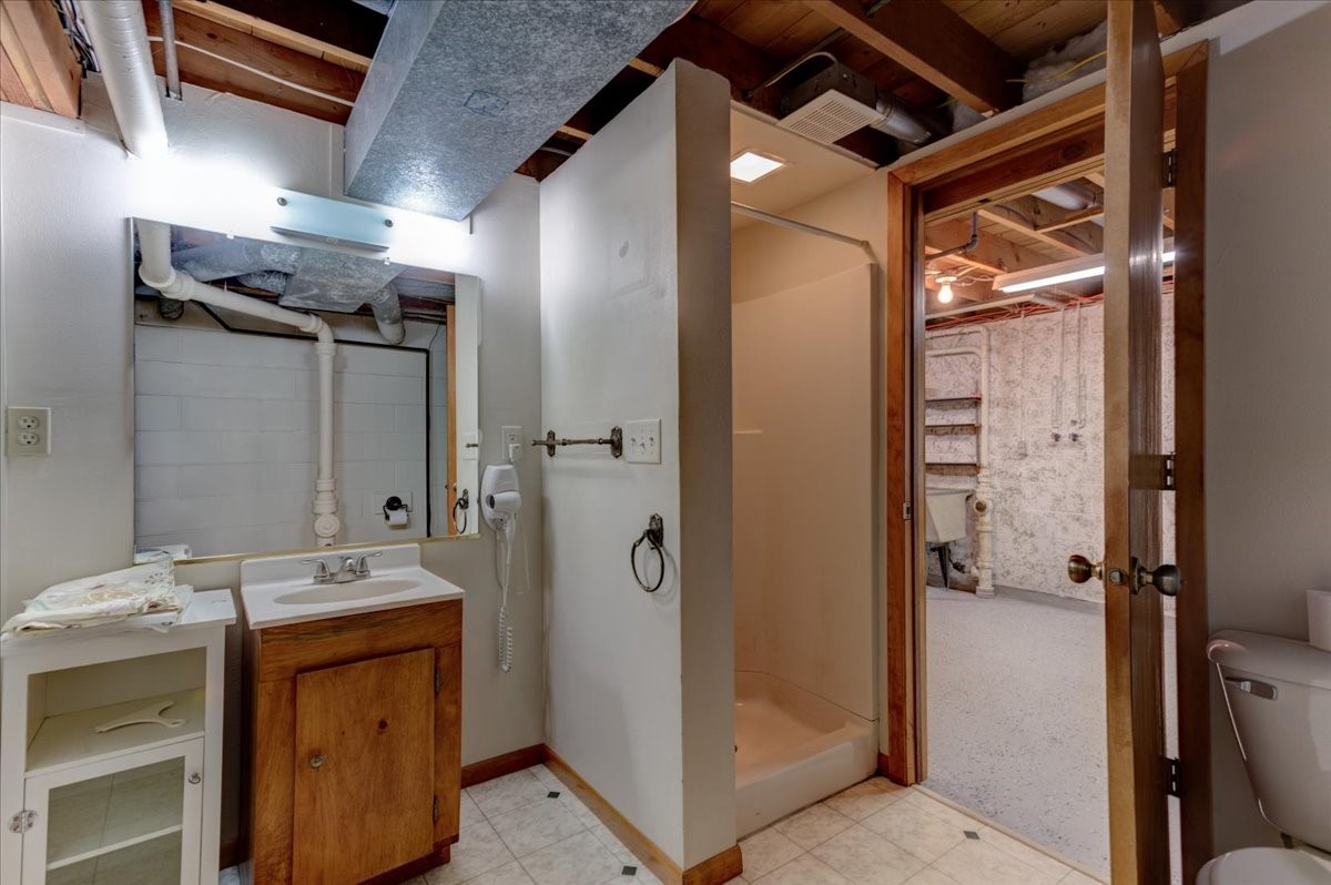 2216 3rd Street E Property Photo 41