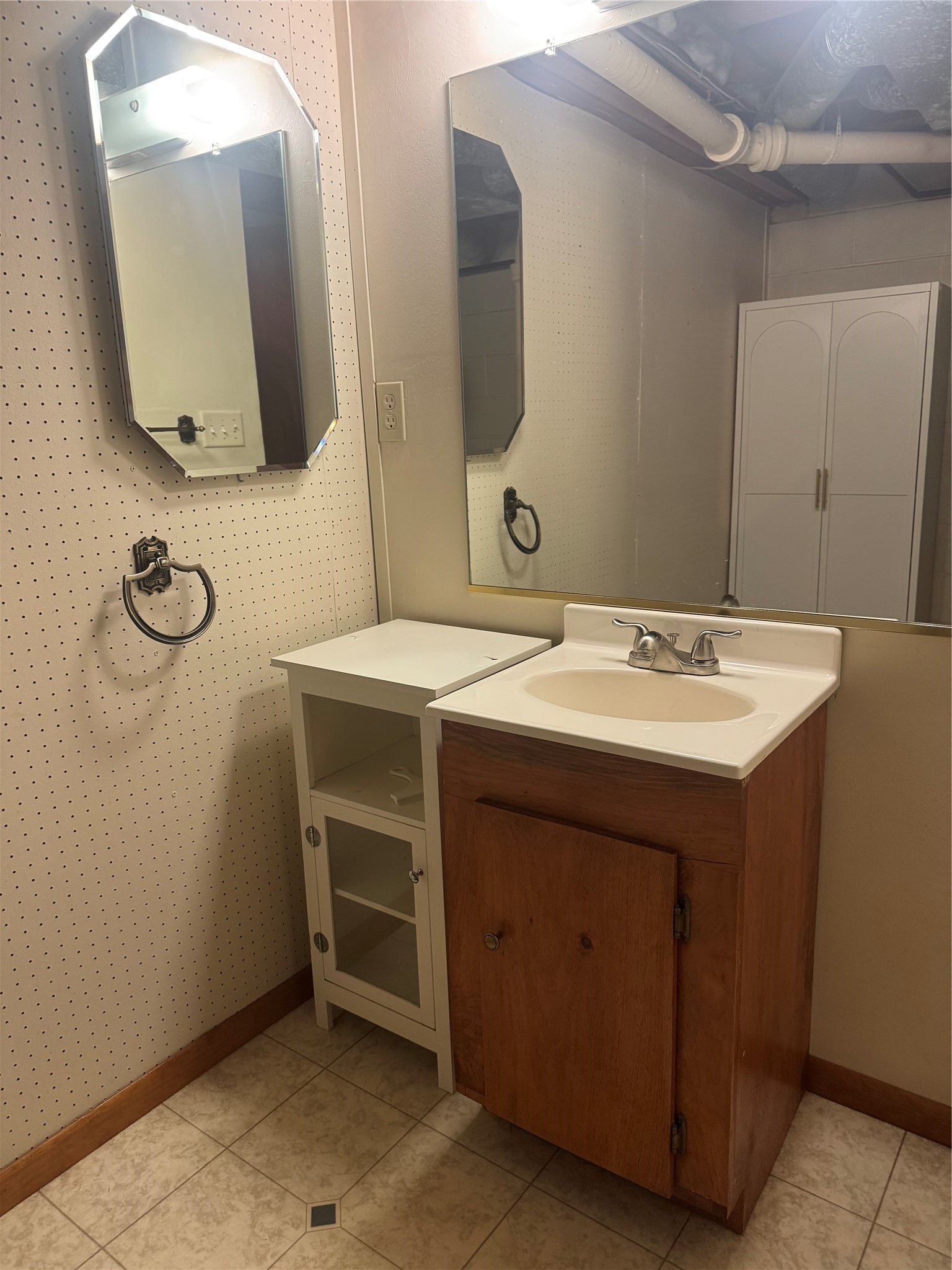 2216 3rd Street E Property Photo 43