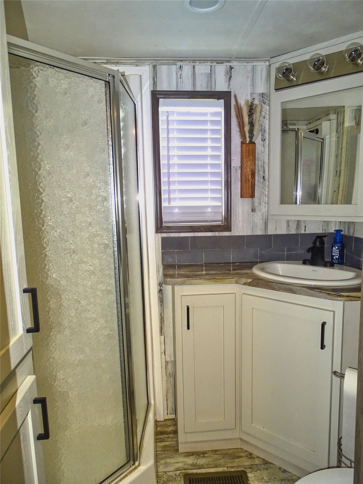 N1041 Prairie Rose Drive Property Photo 29