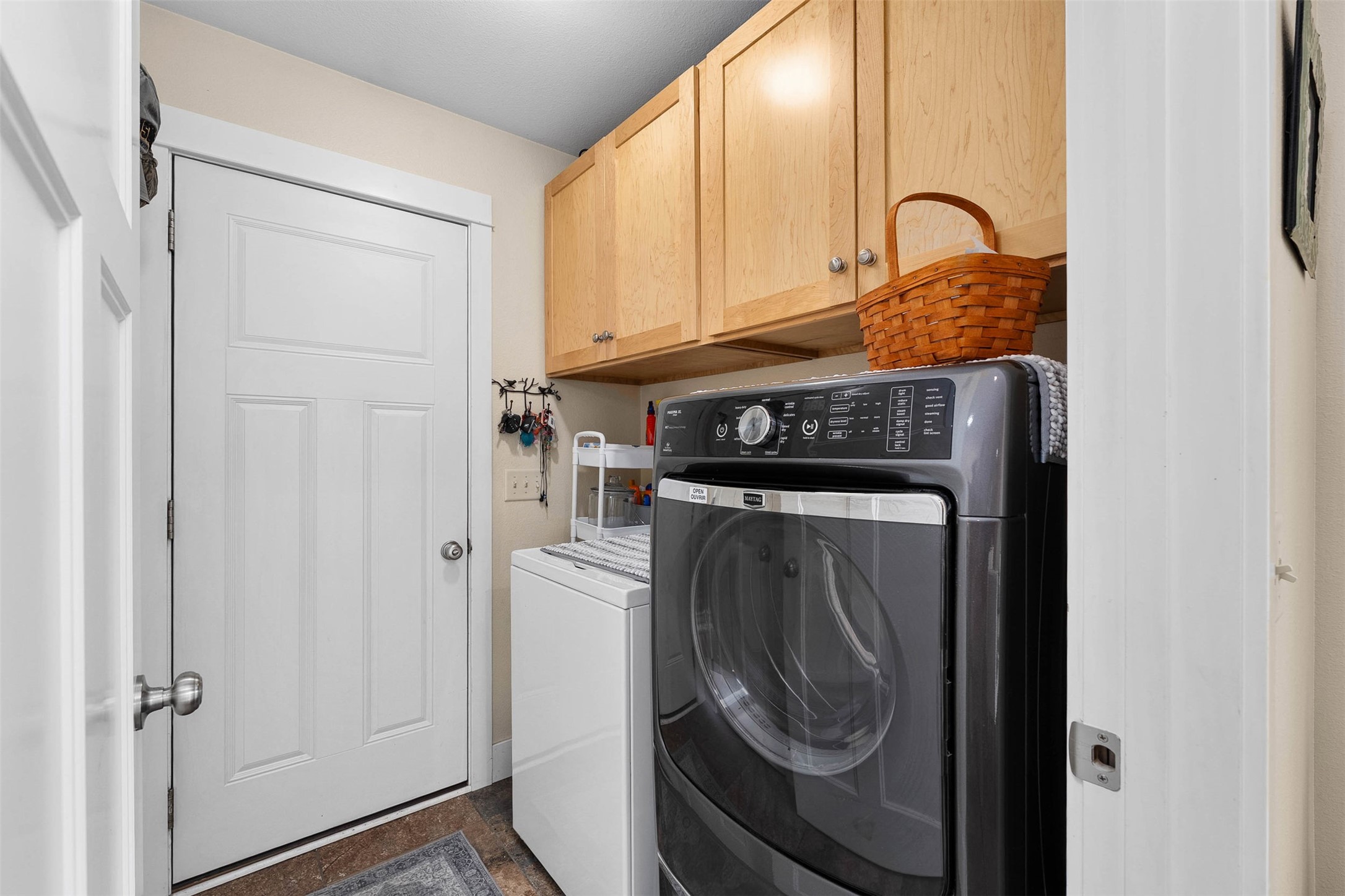1715 E Clairemont Avenue Property Photo 16