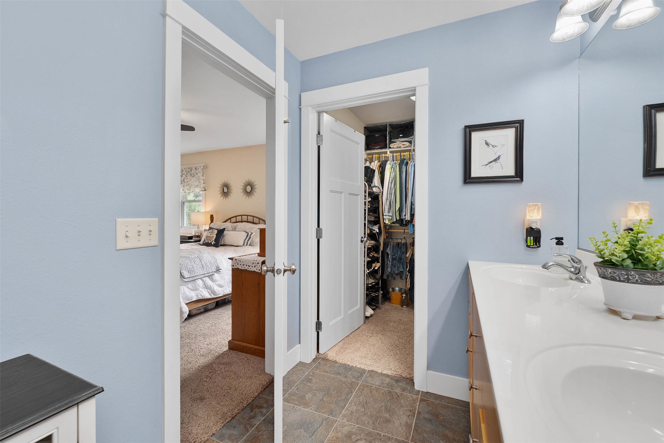 1715 E Clairemont Avenue Property Photo 21