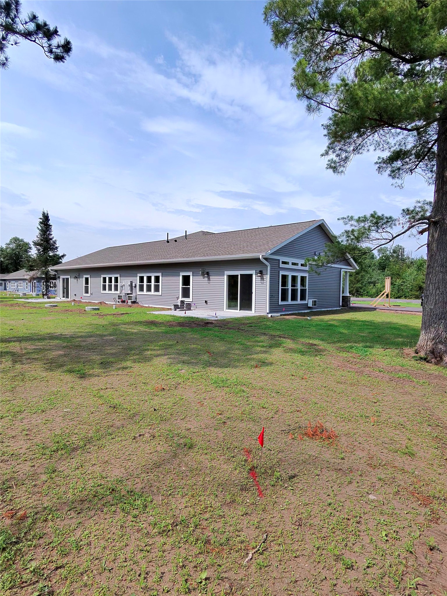 15832 Laura Drive B Property Photo 6