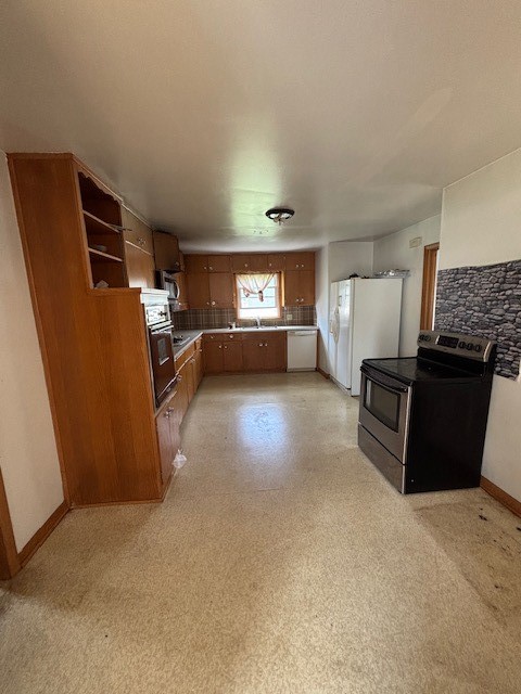 457 E Main Street Property Photo 9