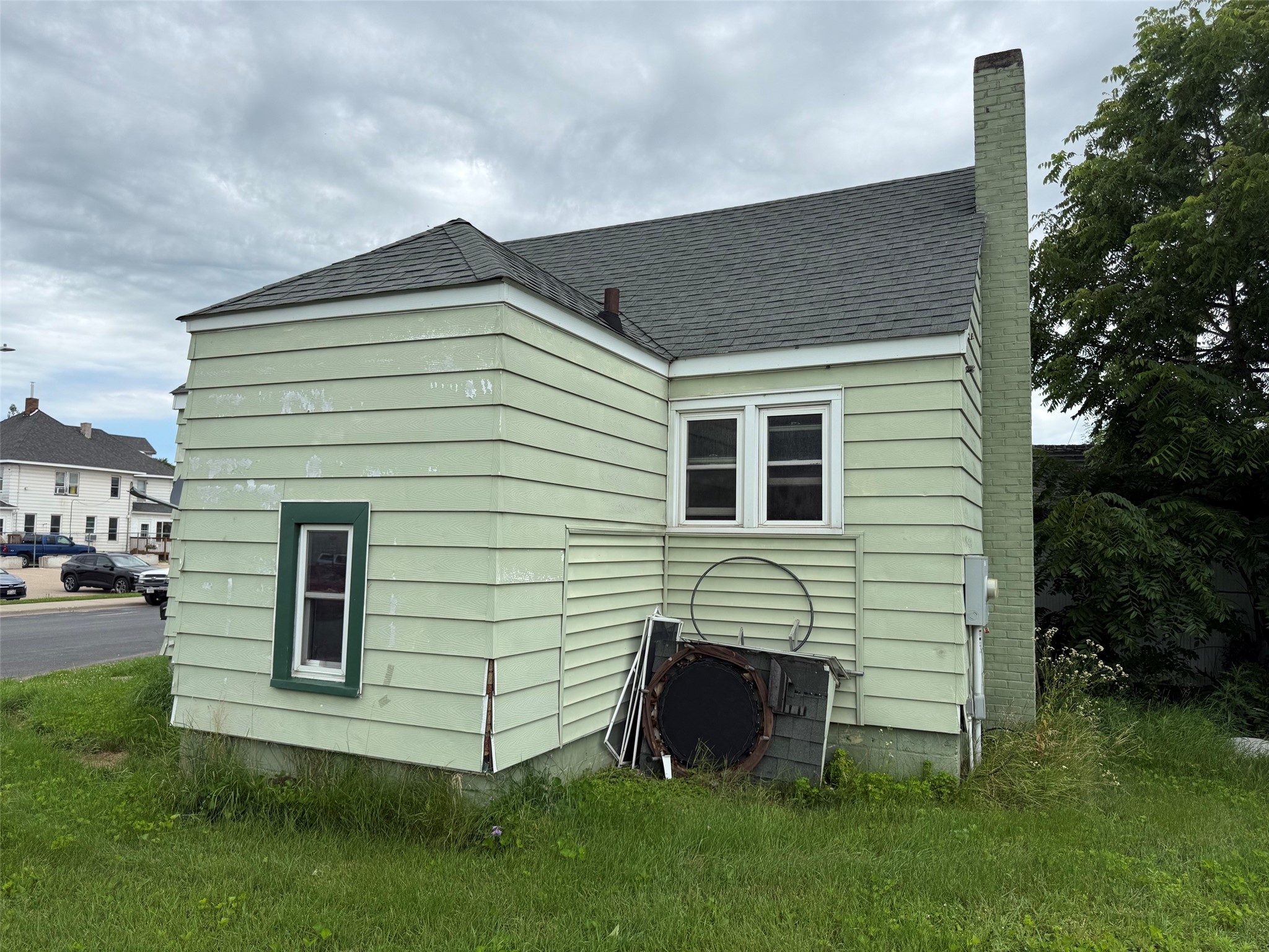 114 S Monroe Street Property Photo 2