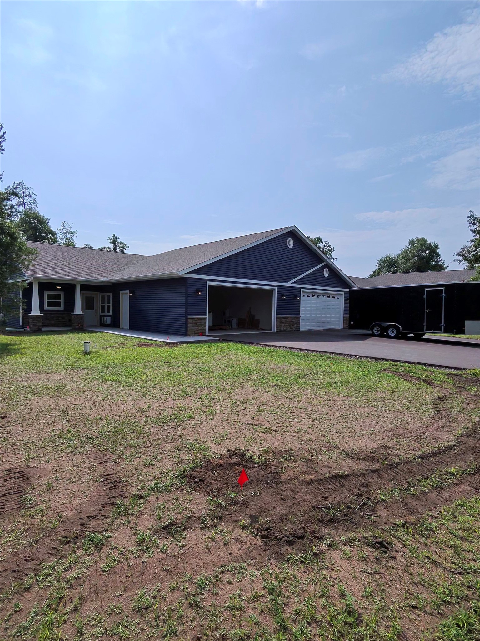 15838 Laura Drive B Property Photo 7