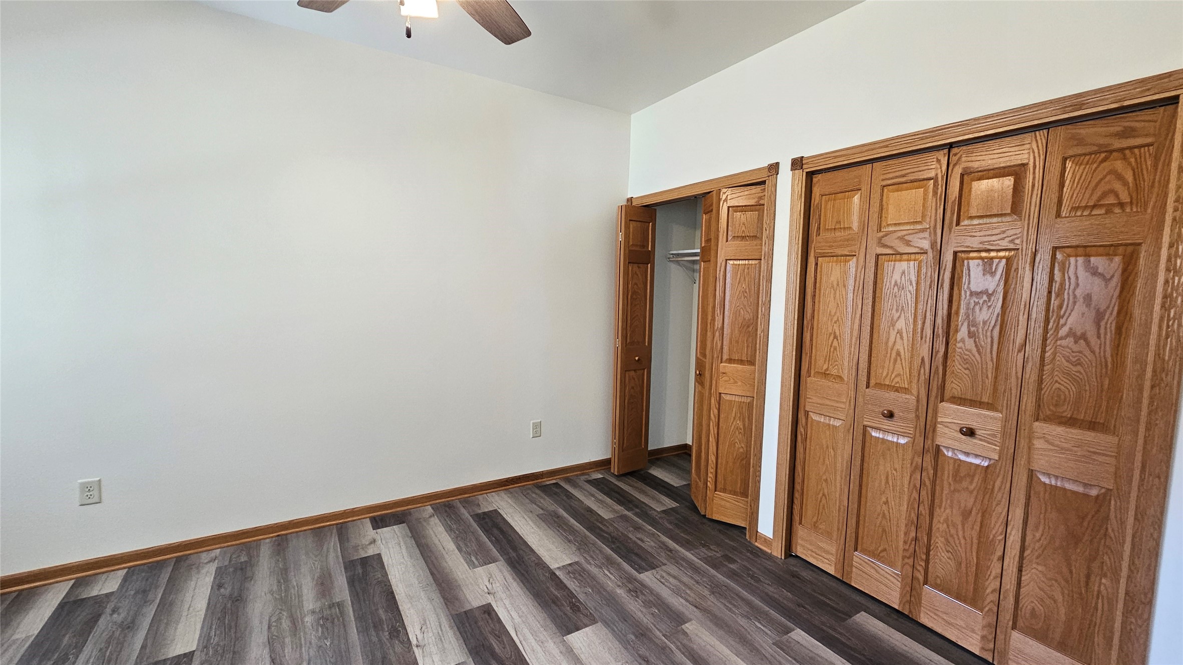 15838 Laura Drive B Property Photo 11
