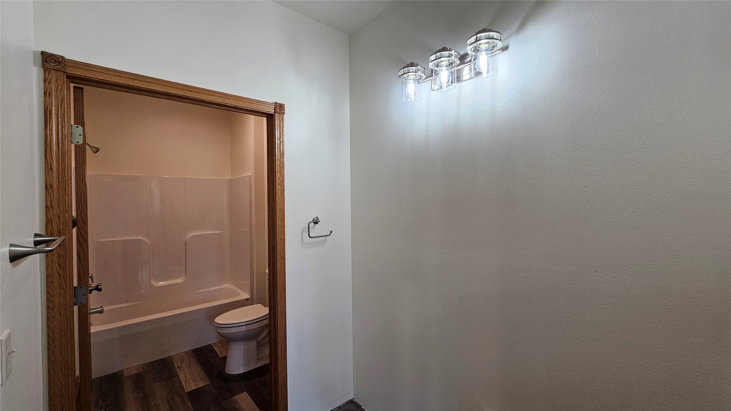 15838 Laura Drive B Property Photo 20
