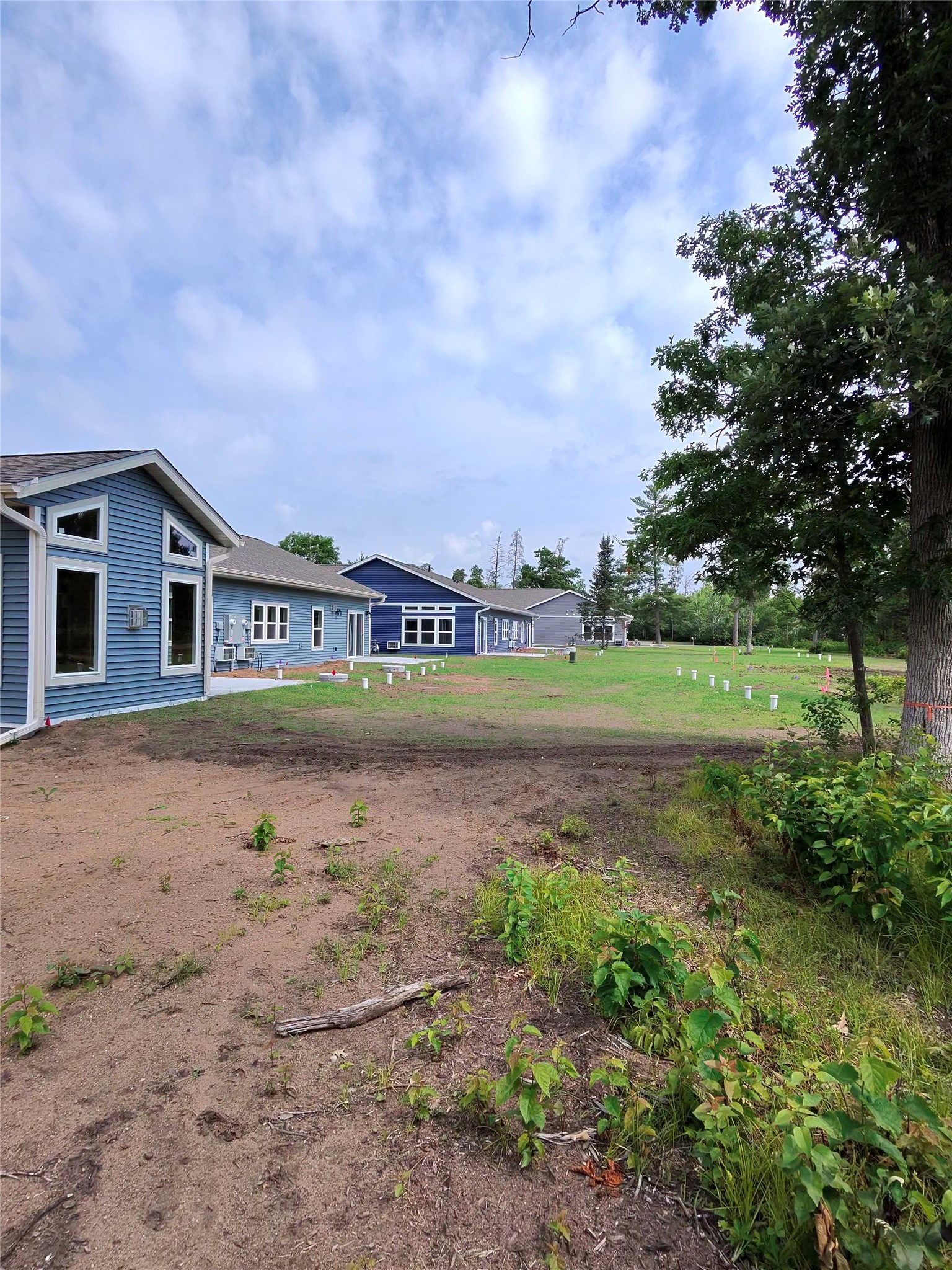 15842 Laura Drive A Property Photo 4