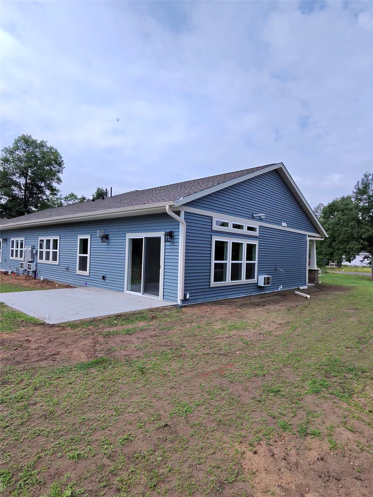 15842 Laura Drive A Property Photo 6