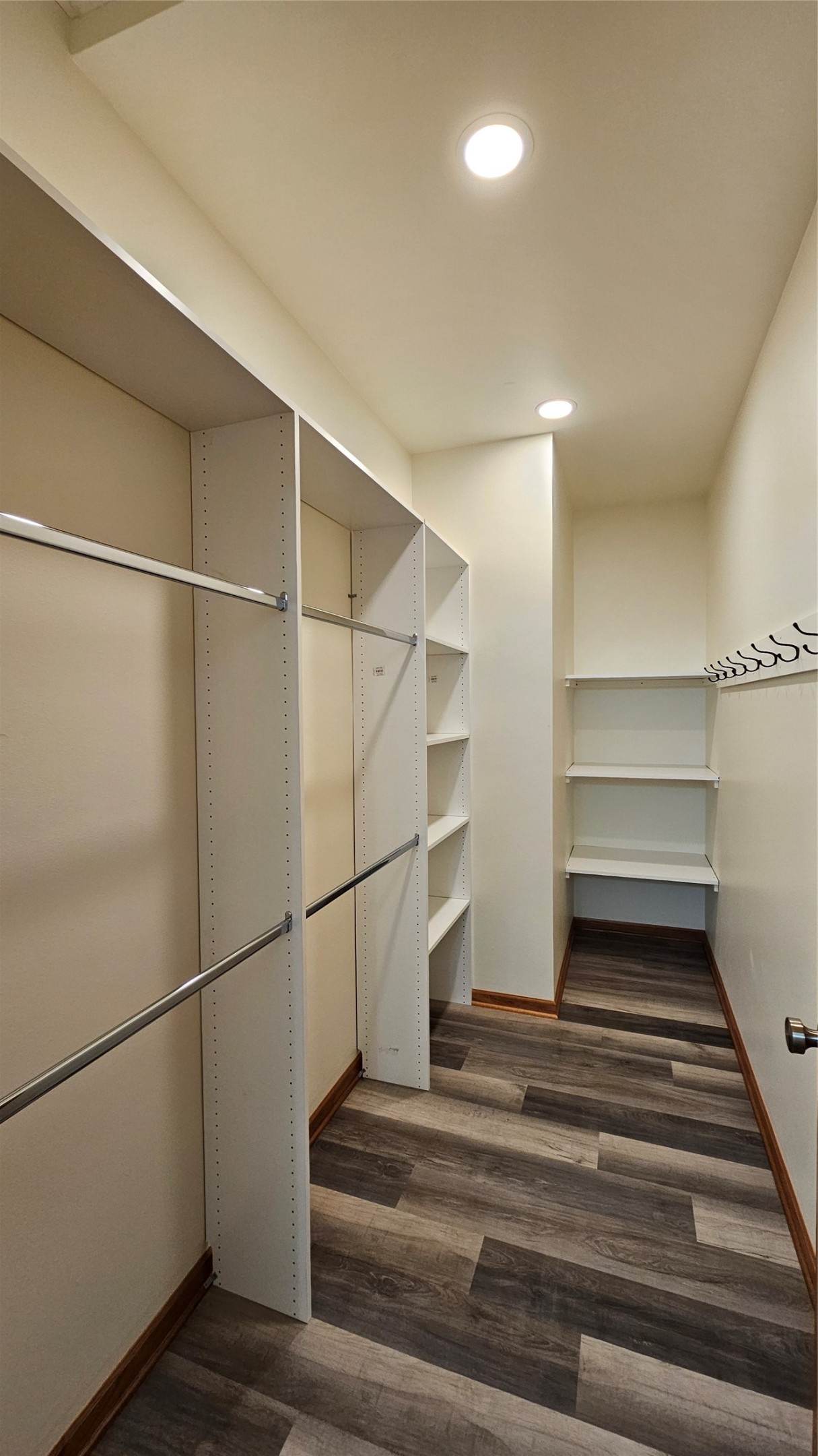 15842 Laura Drive A Property Photo 21