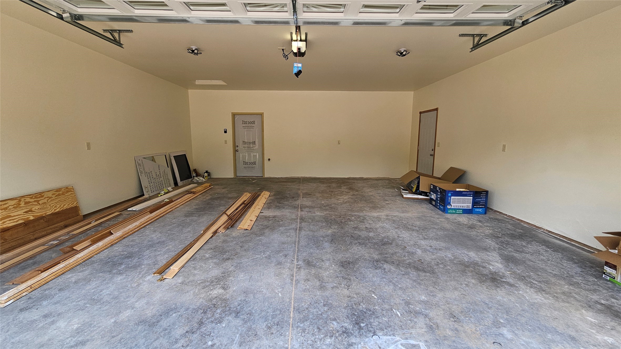 15846 Laura Drive B Property Photo 9
