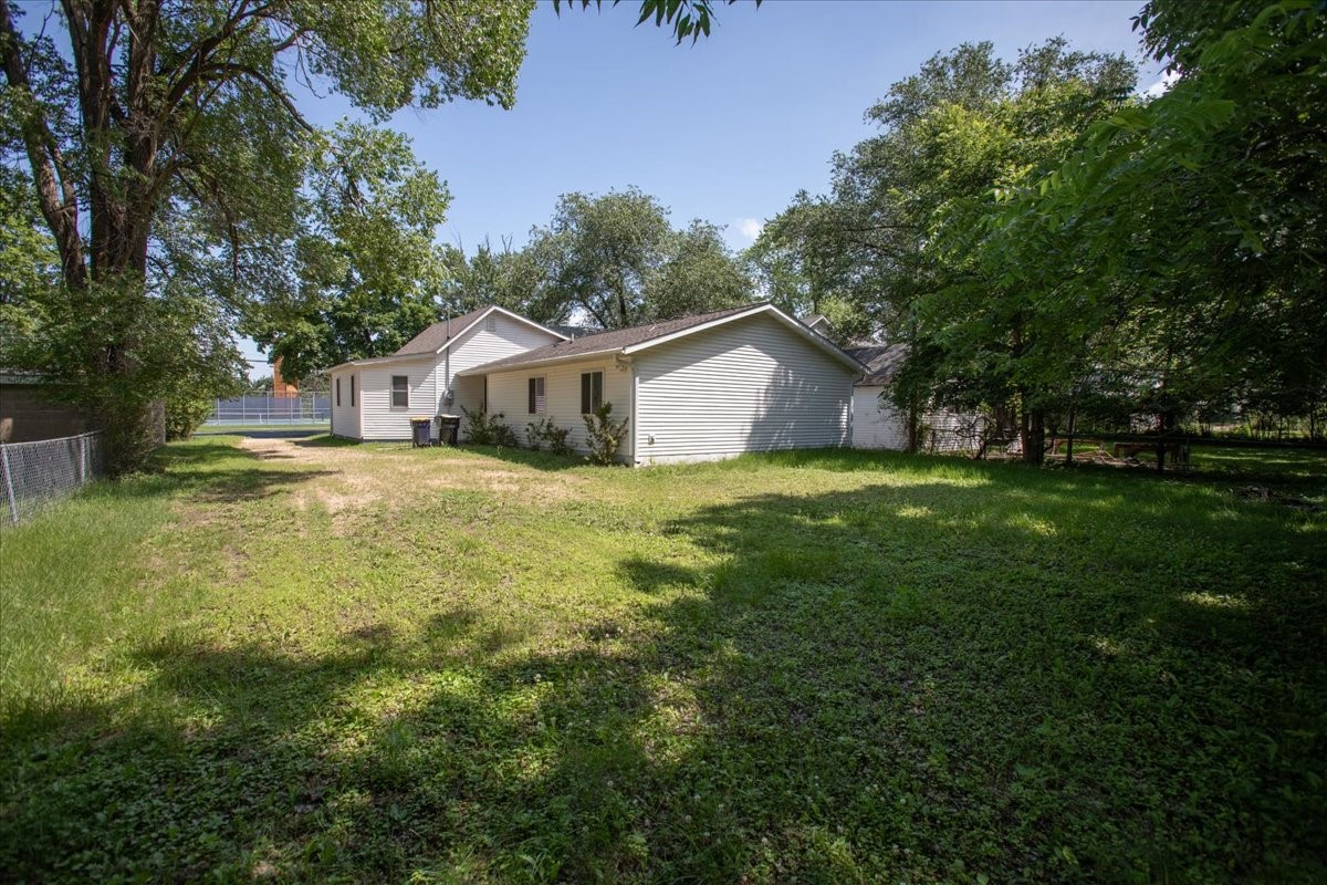 408 18th Avenue E 1 Property Photo 6