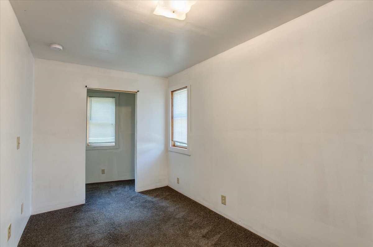 408 18th Avenue E 1 Property Photo 15