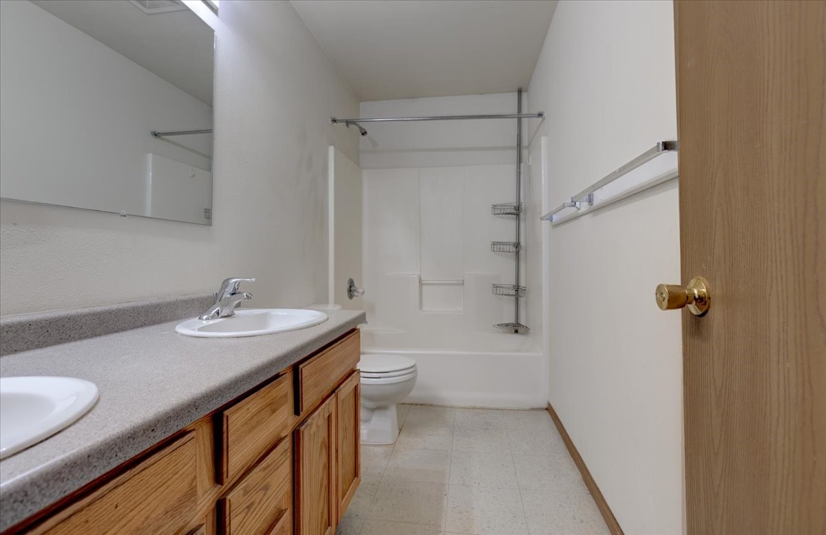 408 18th Avenue E 1 Property Photo 25