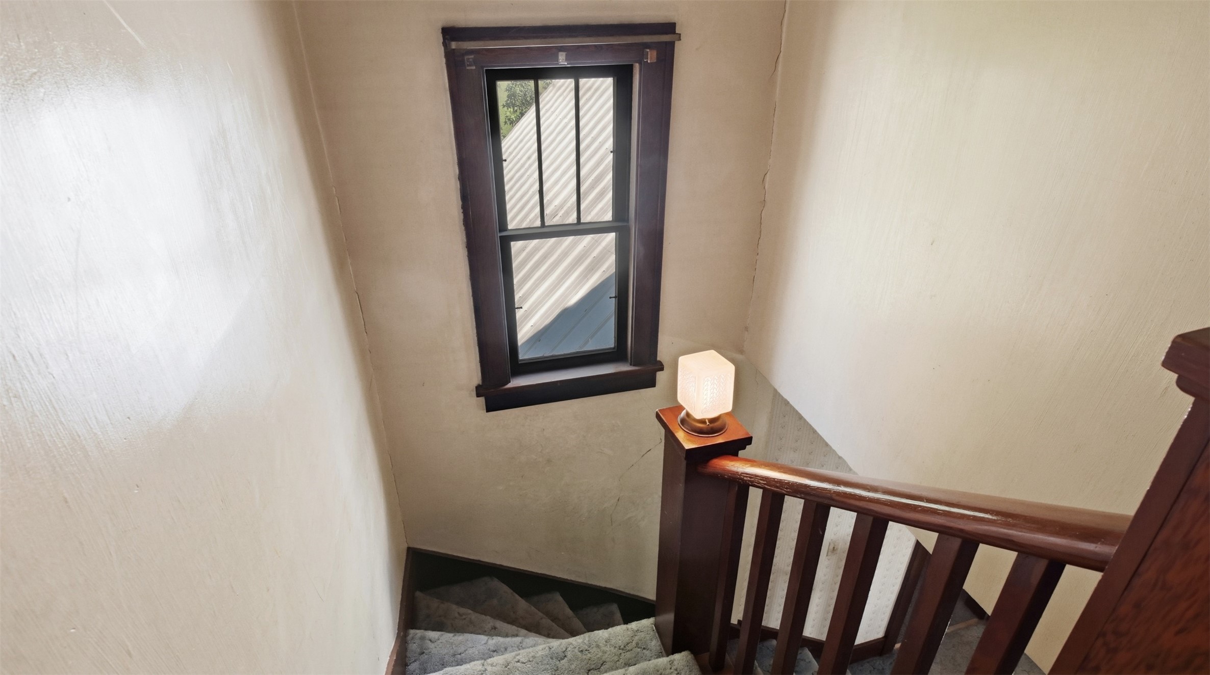 427 E River Avenue Property Photo 12