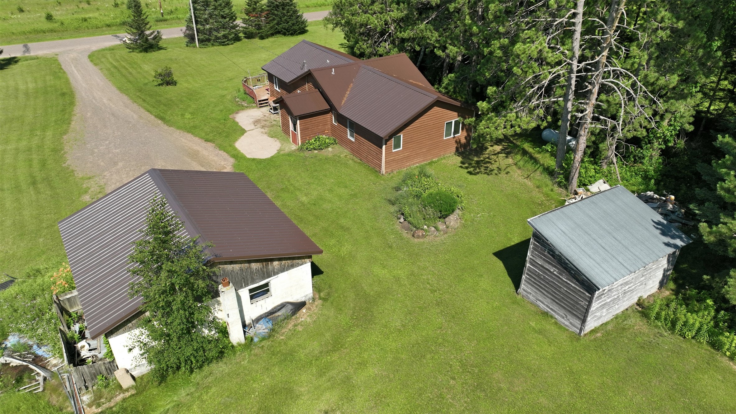 N6522 Dilly Lake Road Property Photo 2