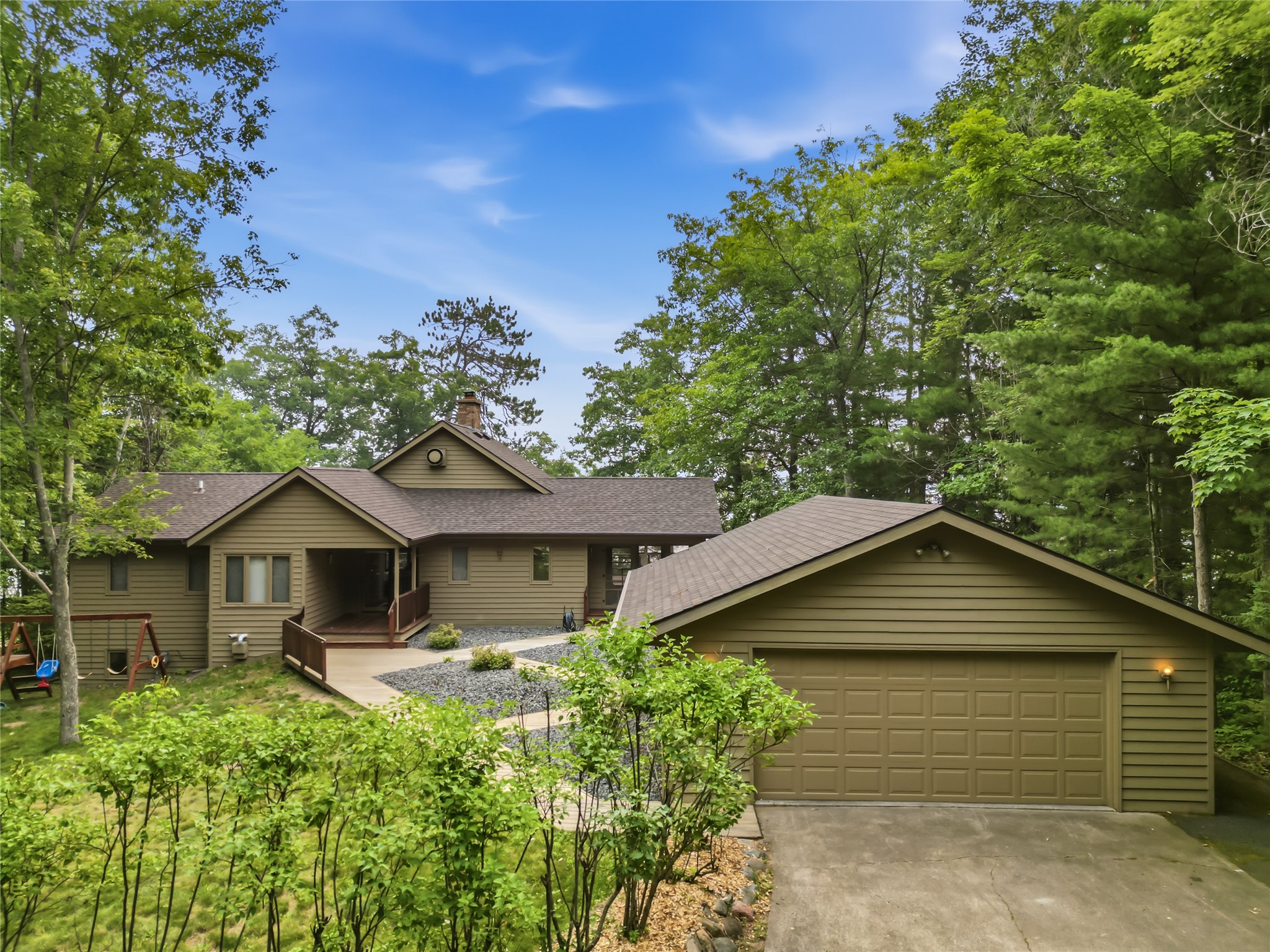 10026n Harnden Road Property Photo 2