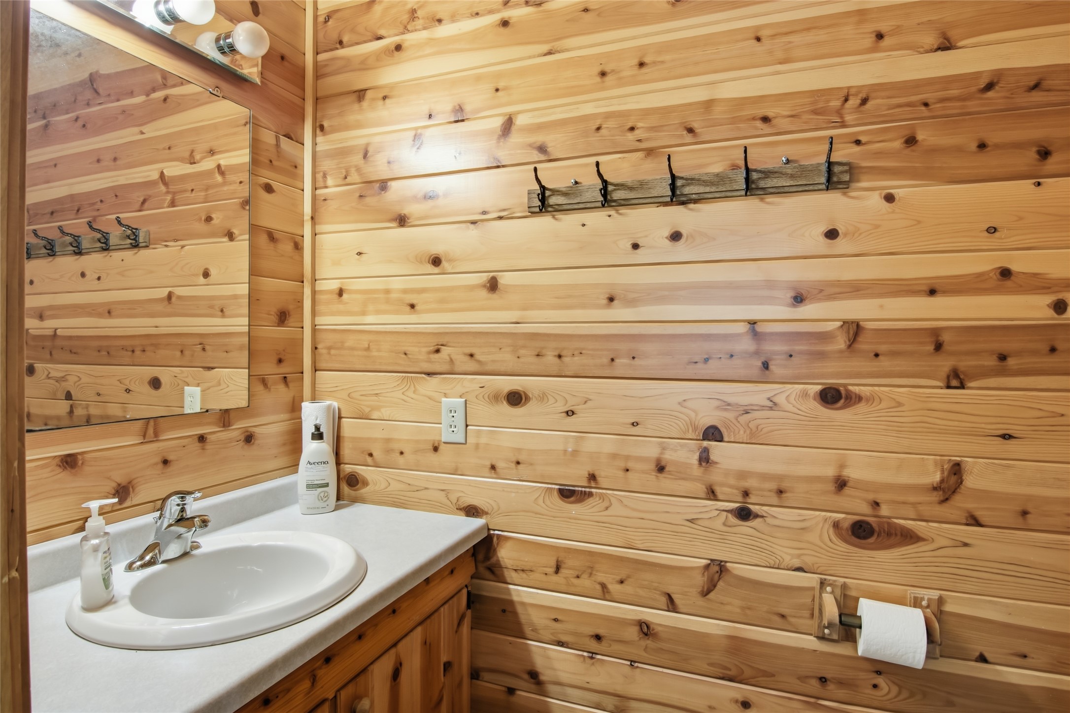 10026n Harnden Road Property Photo 43