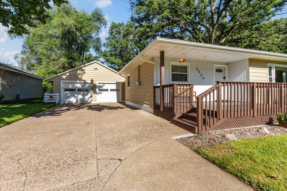 3436 Rudolph Road Property Photo 3
