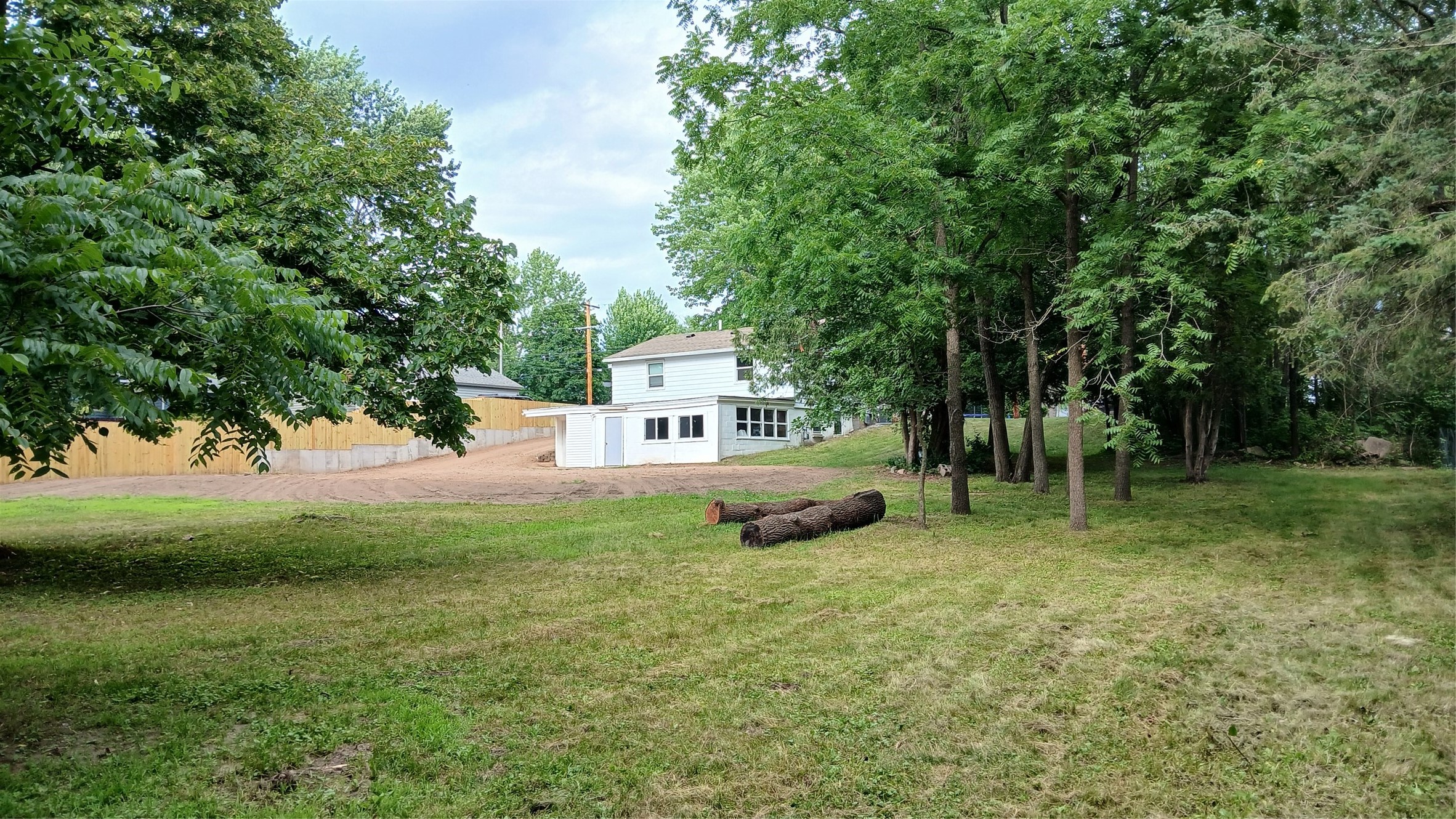 1004 Jefferson Avenue Property Photo 2