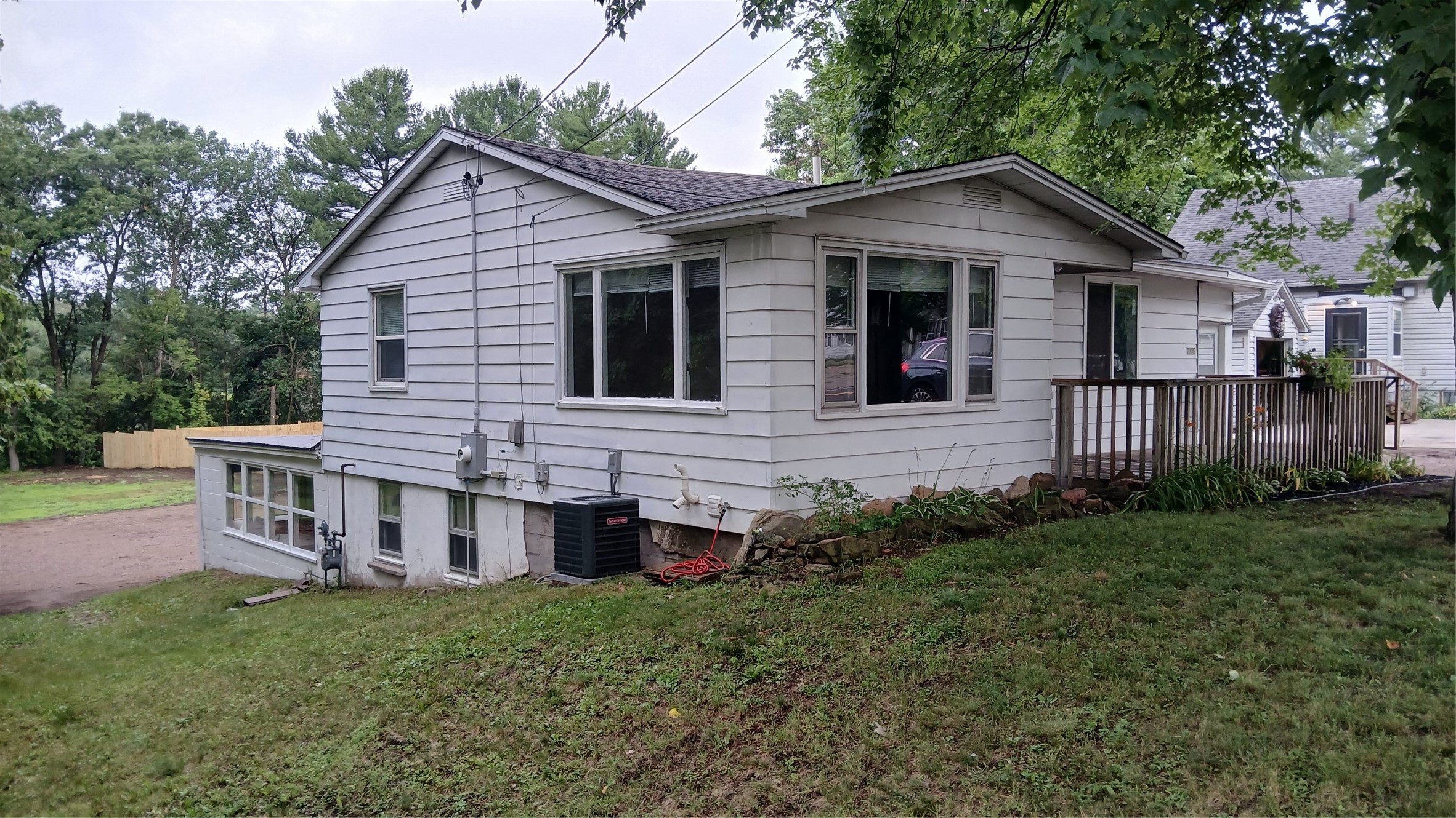 1004 Jefferson Avenue Property Photo 3