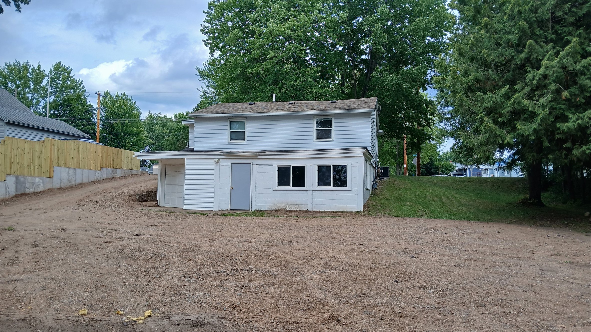 1004 Jefferson Avenue Property Photo 21