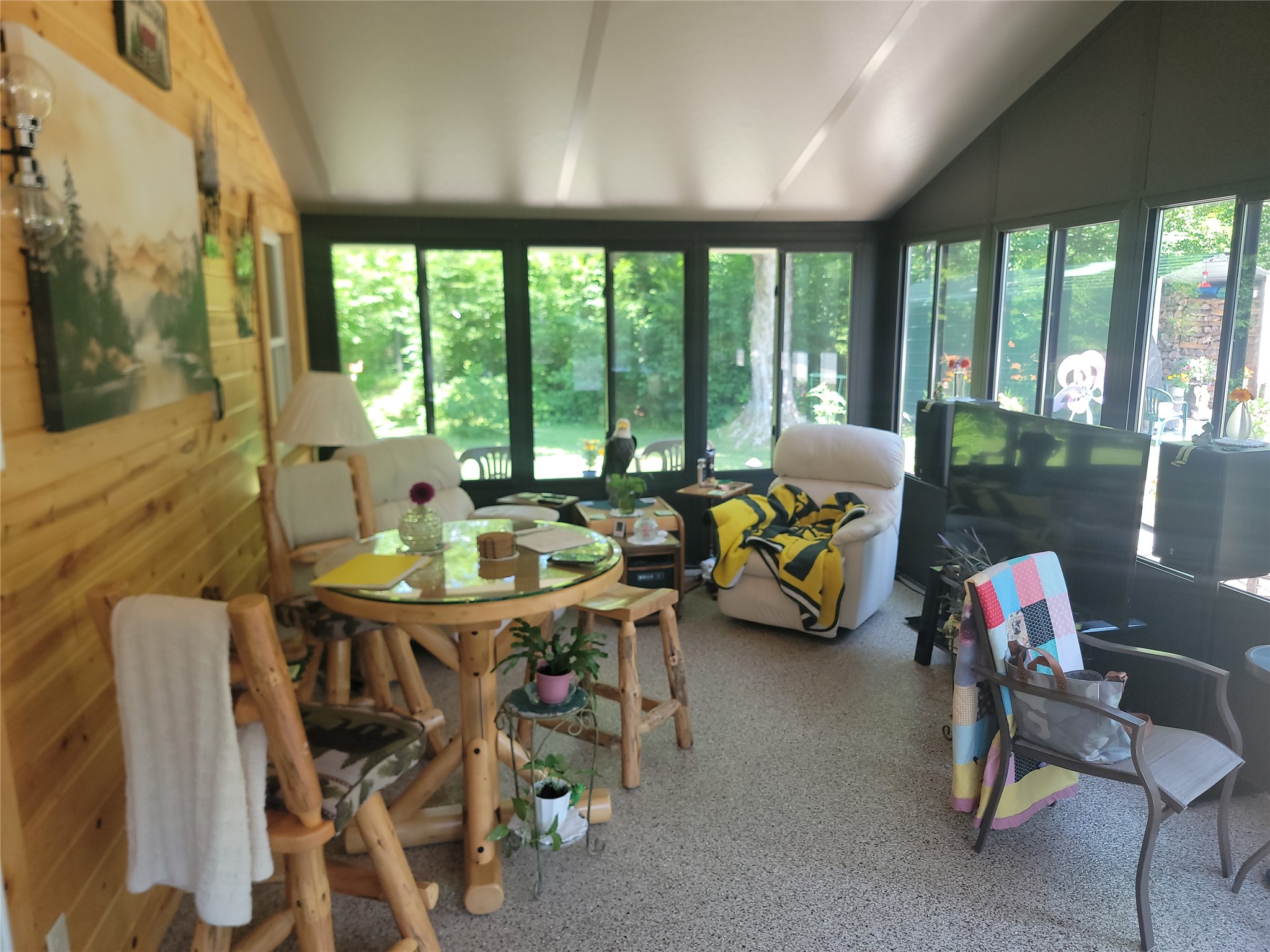 8244w Koeppler Road Property Photo 7