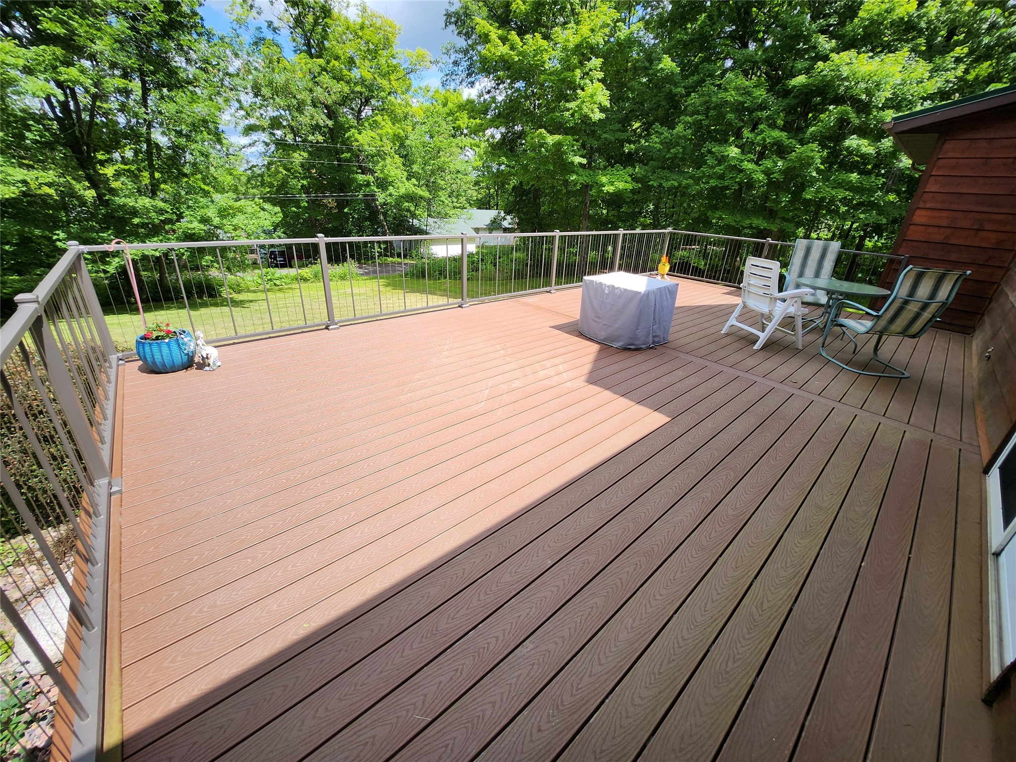 16799 W Maple Terrace Drive Property Photo 6