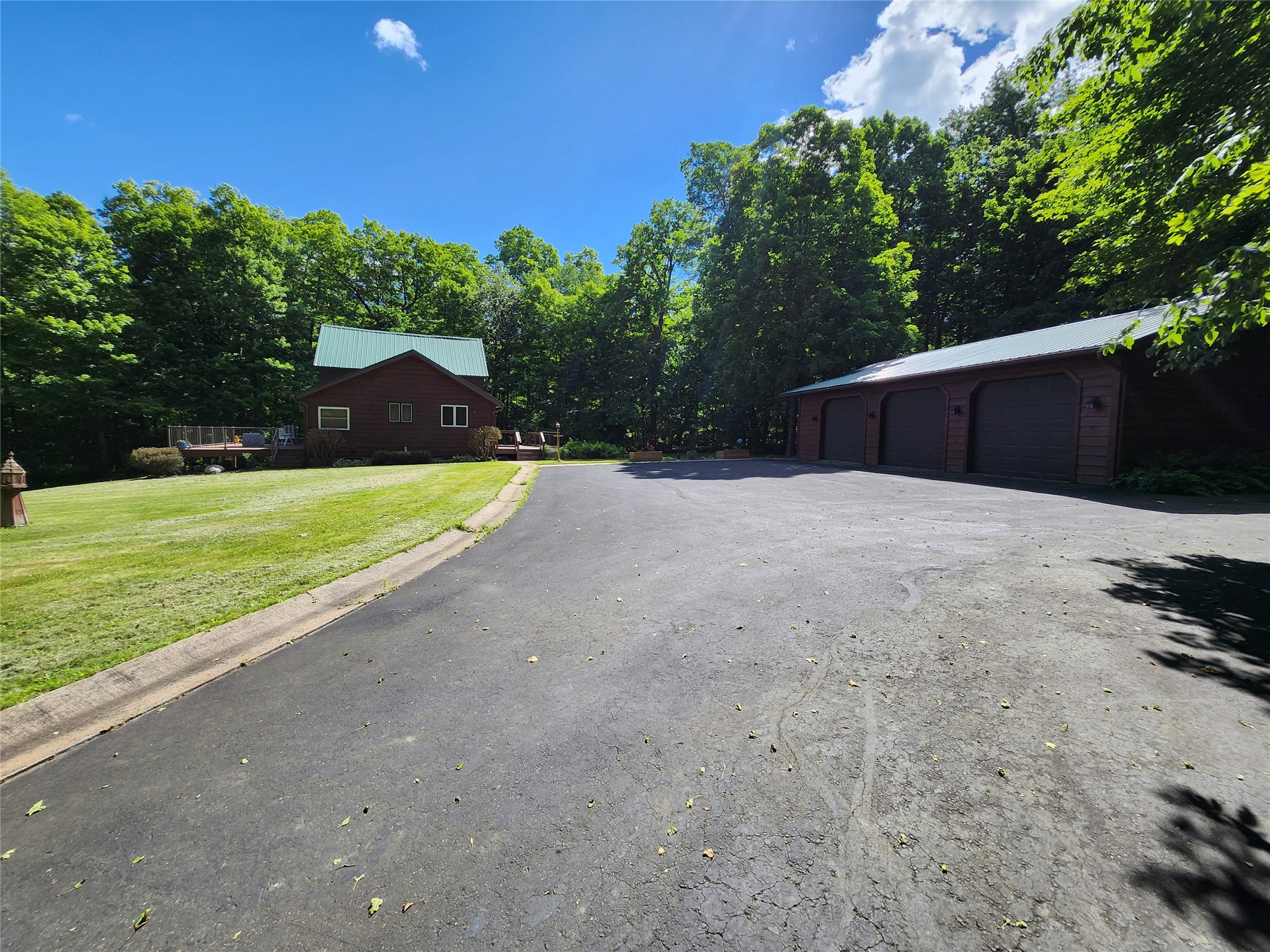 16799 W Maple Terrace Drive Property Photo 7