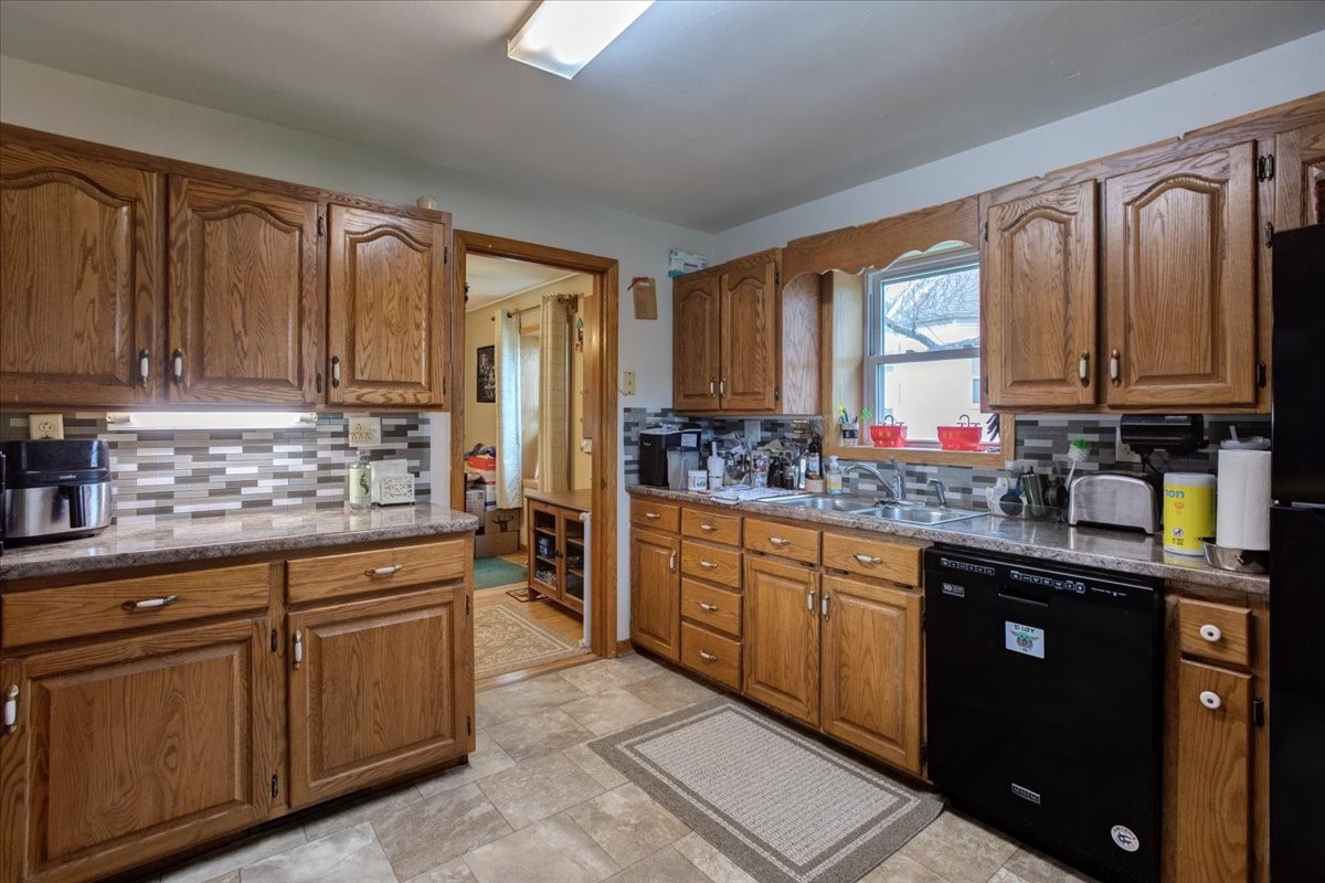 1113 Main Street Property Photo 4