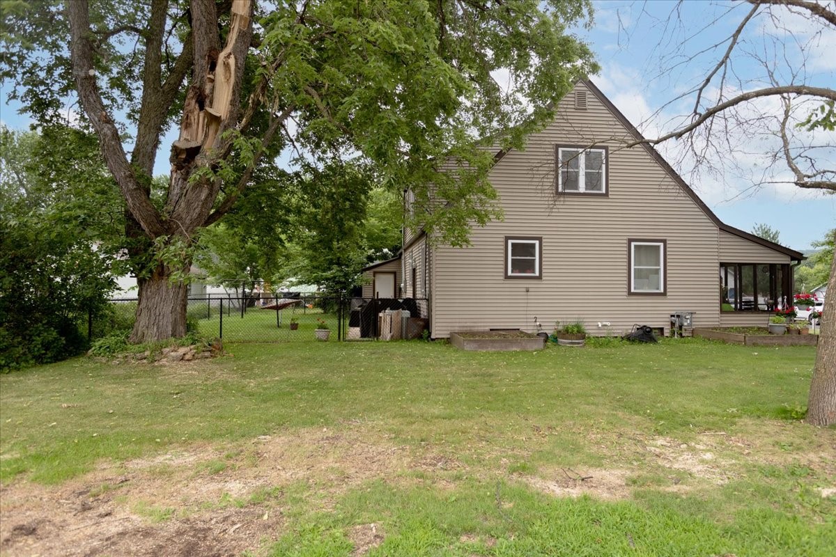 1113 Main Street Property Photo 33