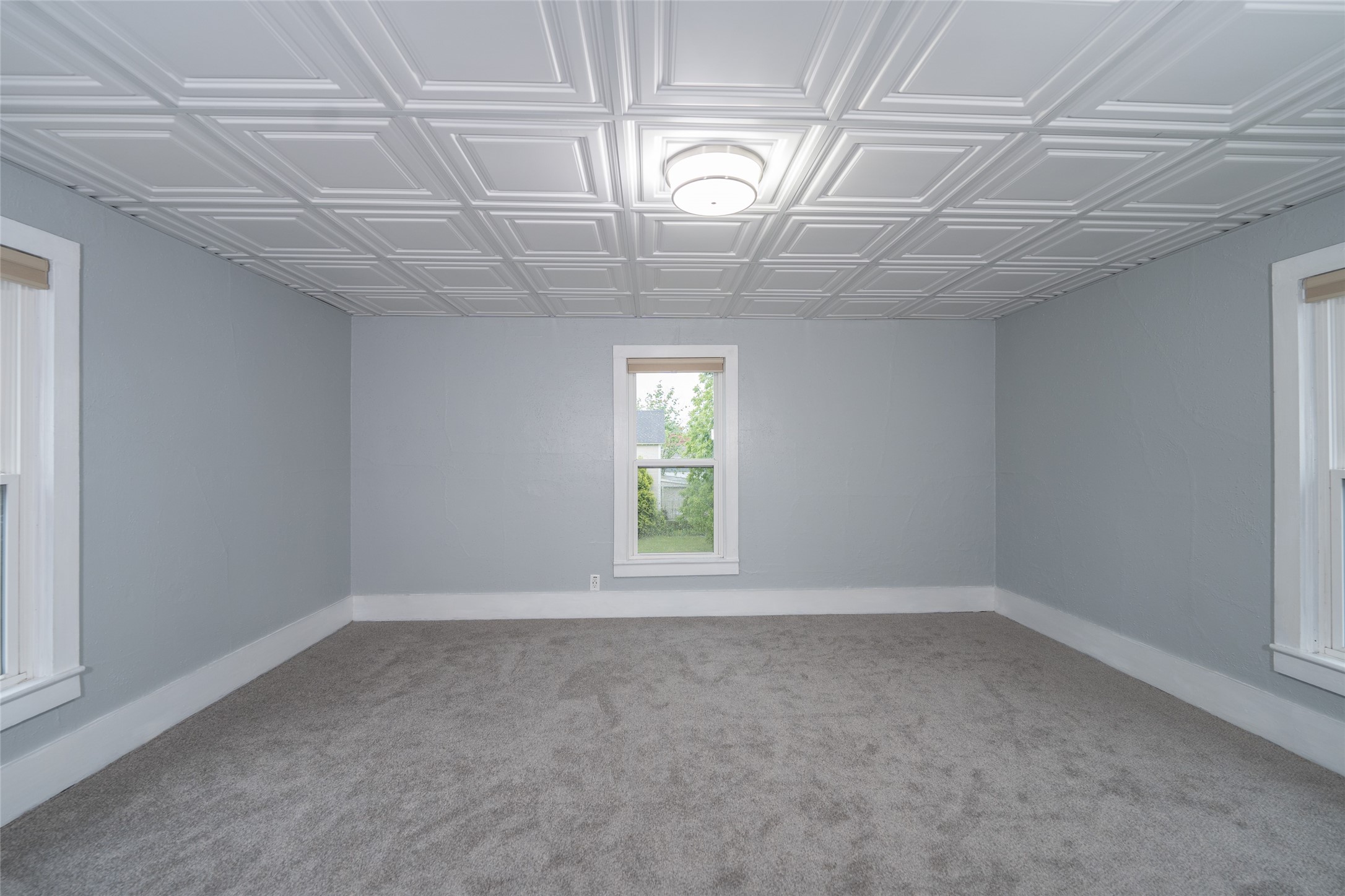 205 E Hudson Street Property Photo 25