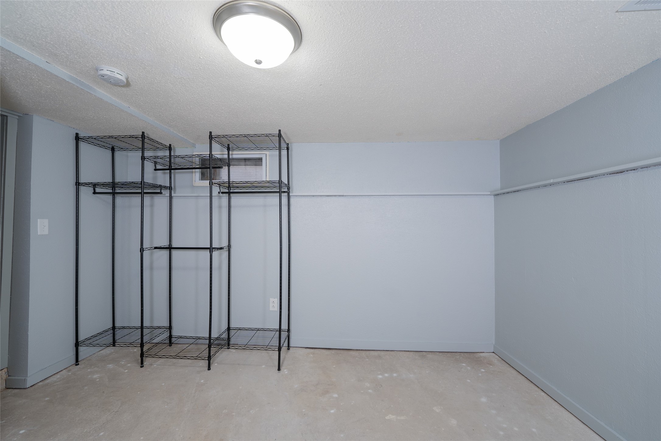 205 E Hudson Street Property Photo 40