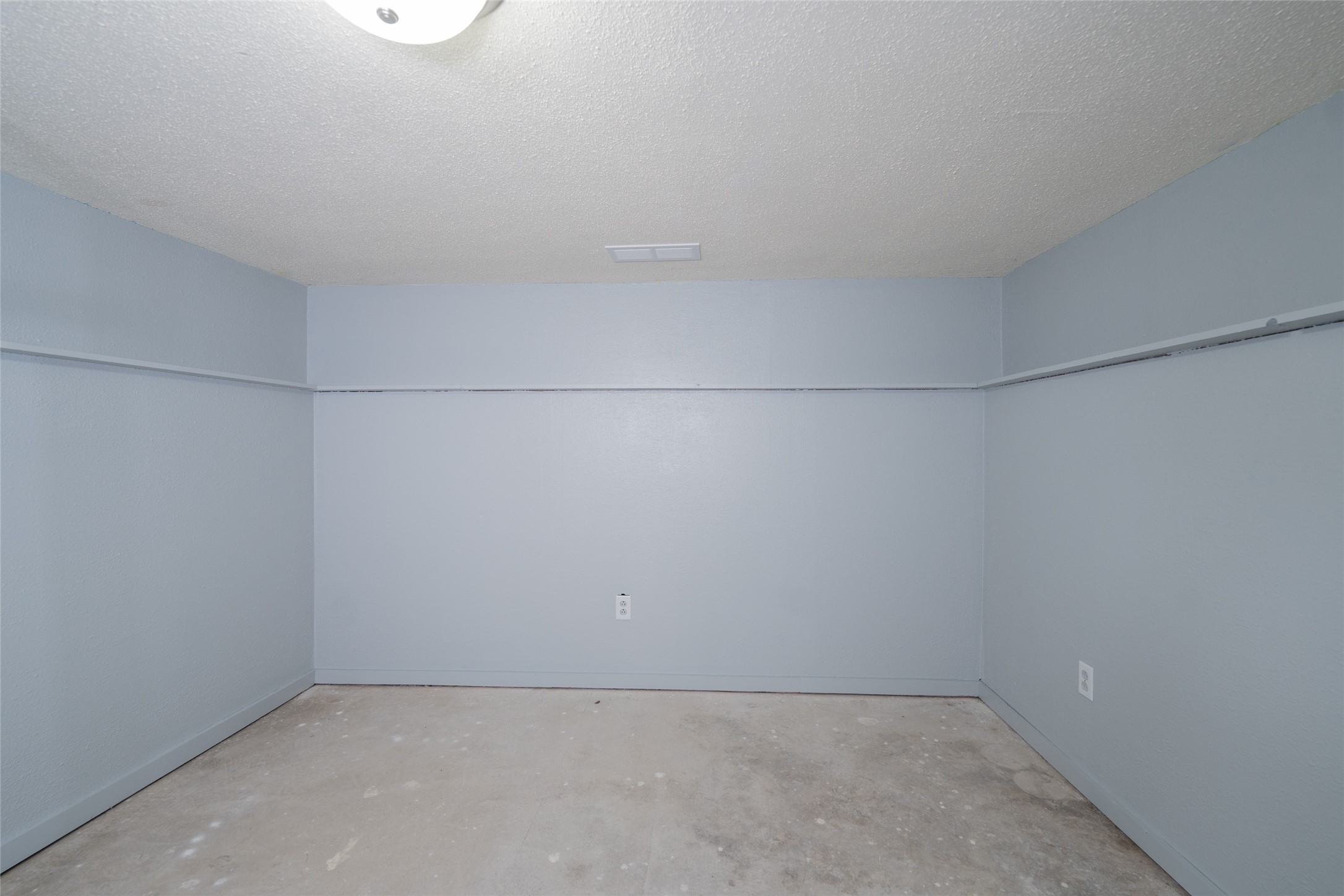 205 E Hudson Street Property Photo 42