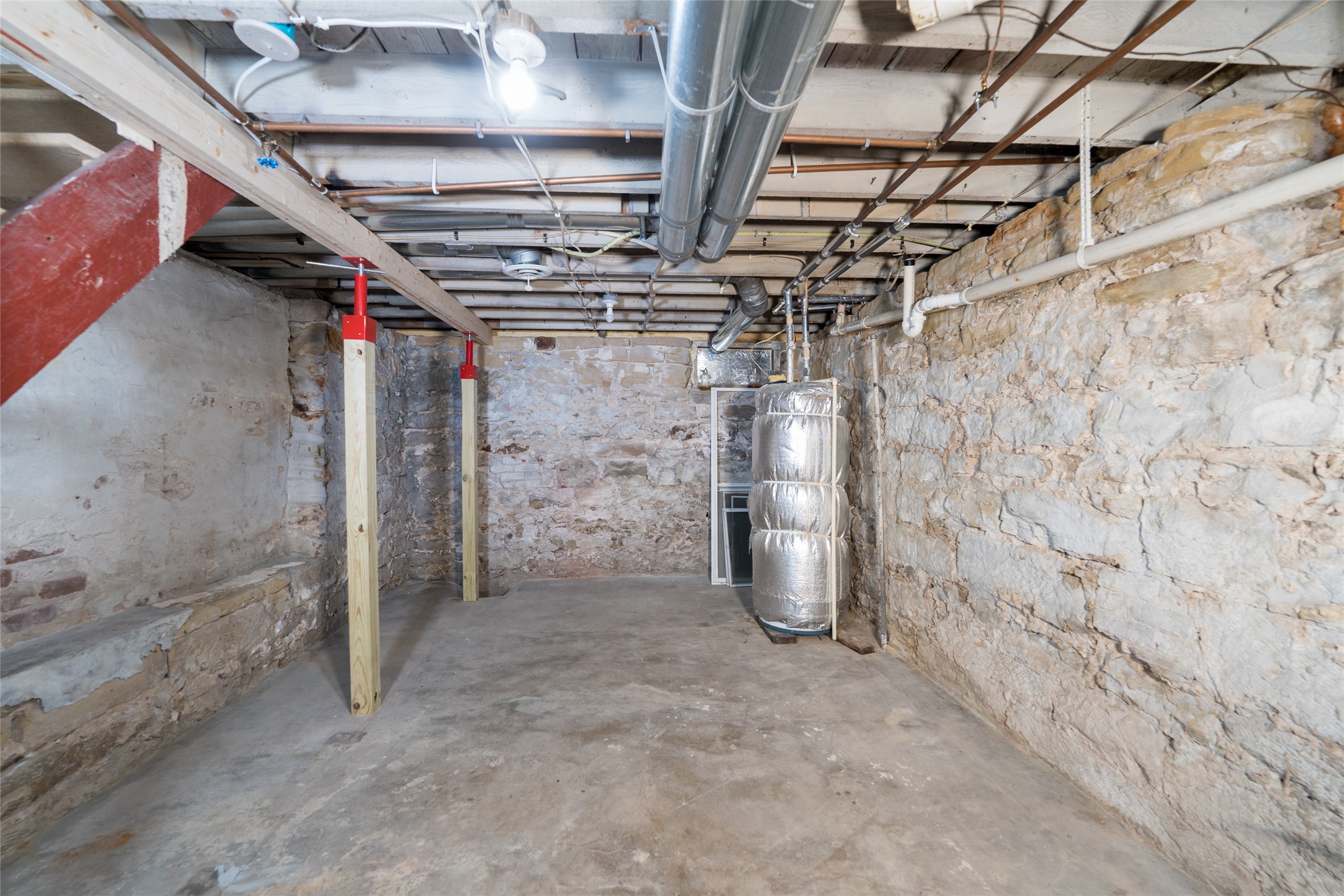 205 E Hudson Street Property Photo 43