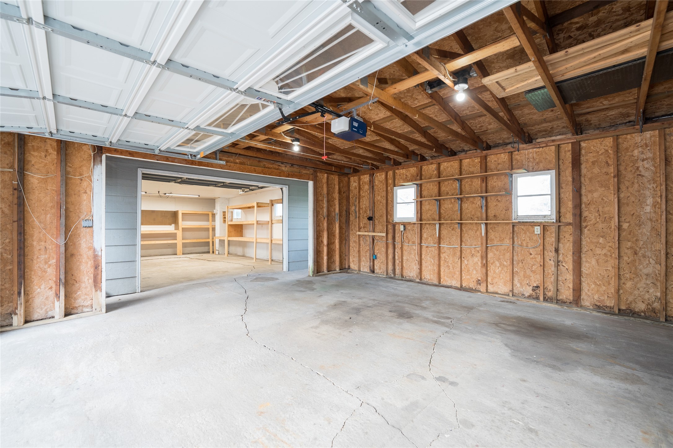 205 E Hudson Street Property Photo 44