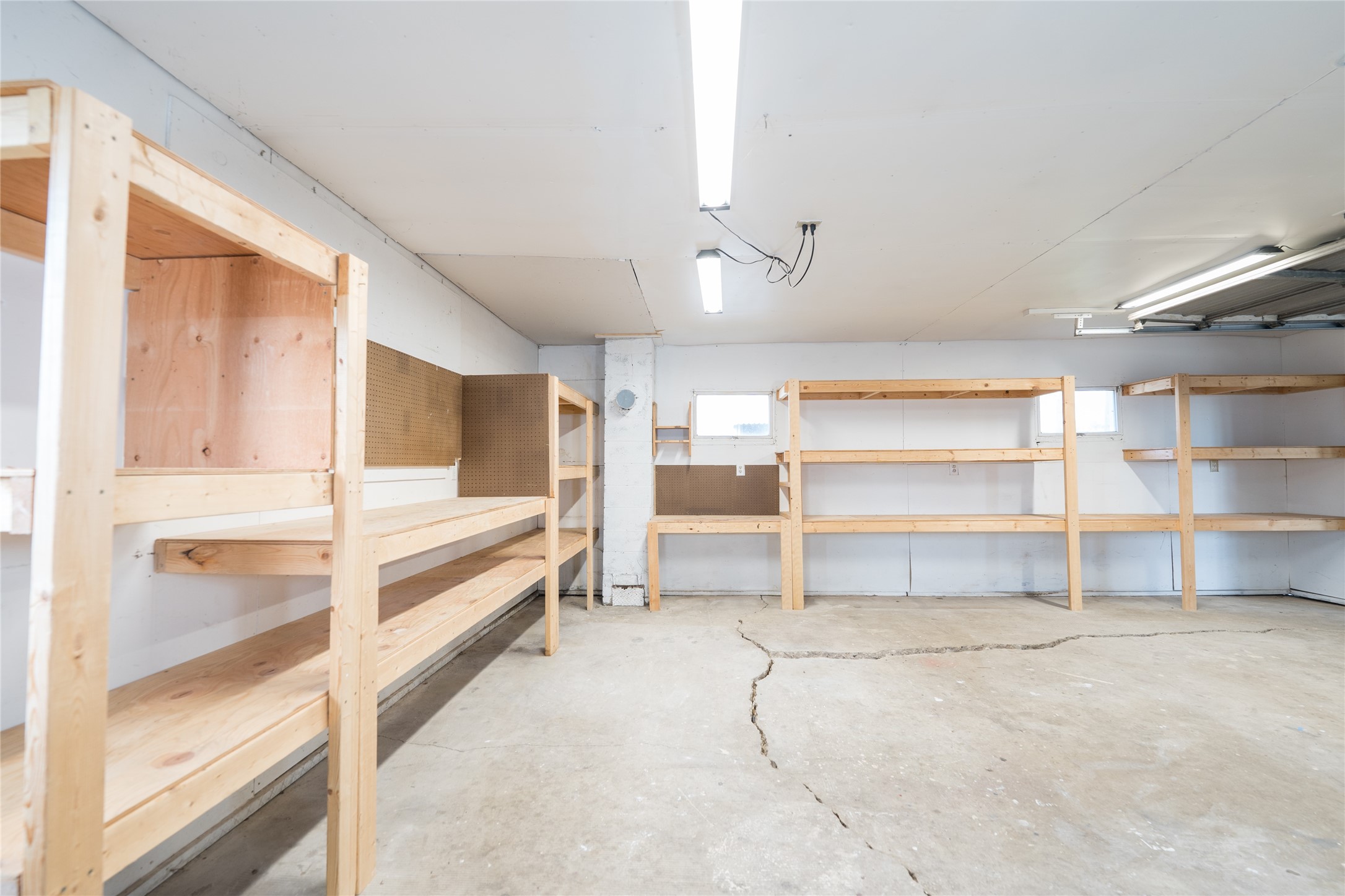 205 E Hudson Street Property Photo 48
