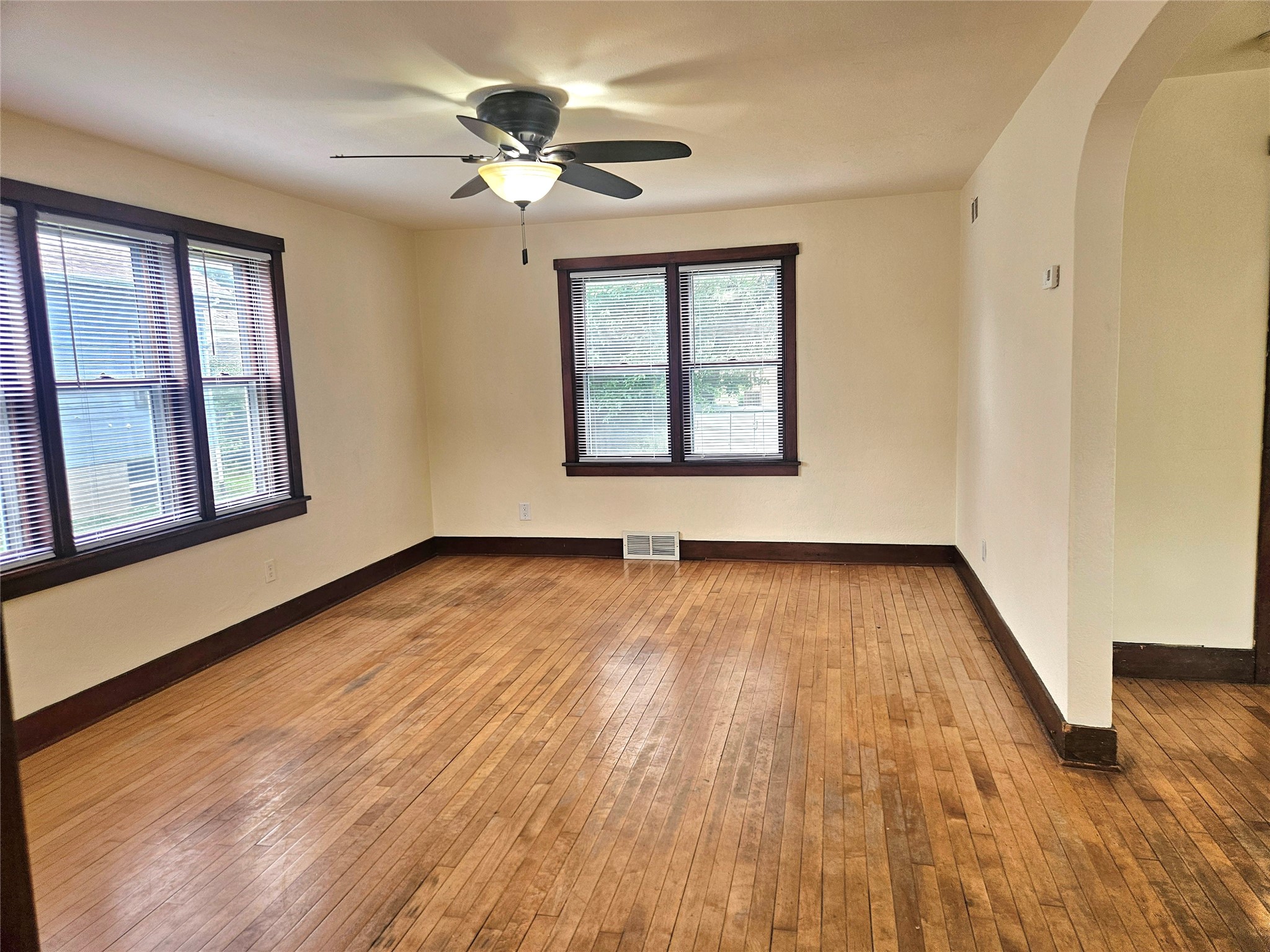 519 W Oak Street Property Photo 46