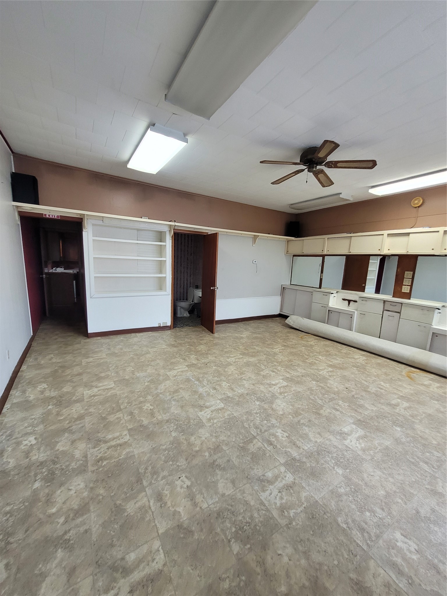 1603065 Property Photo 4