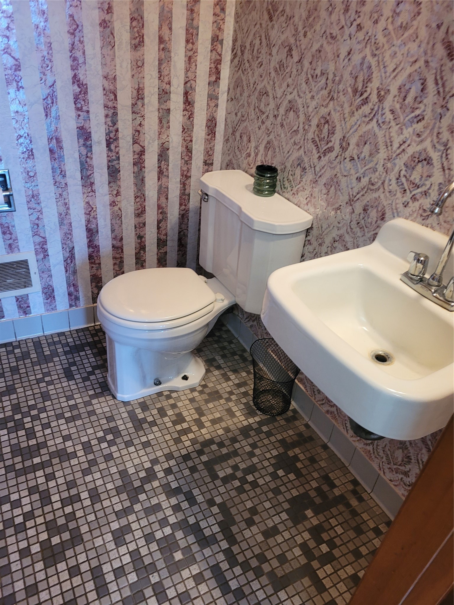 1603065 Property Photo 6