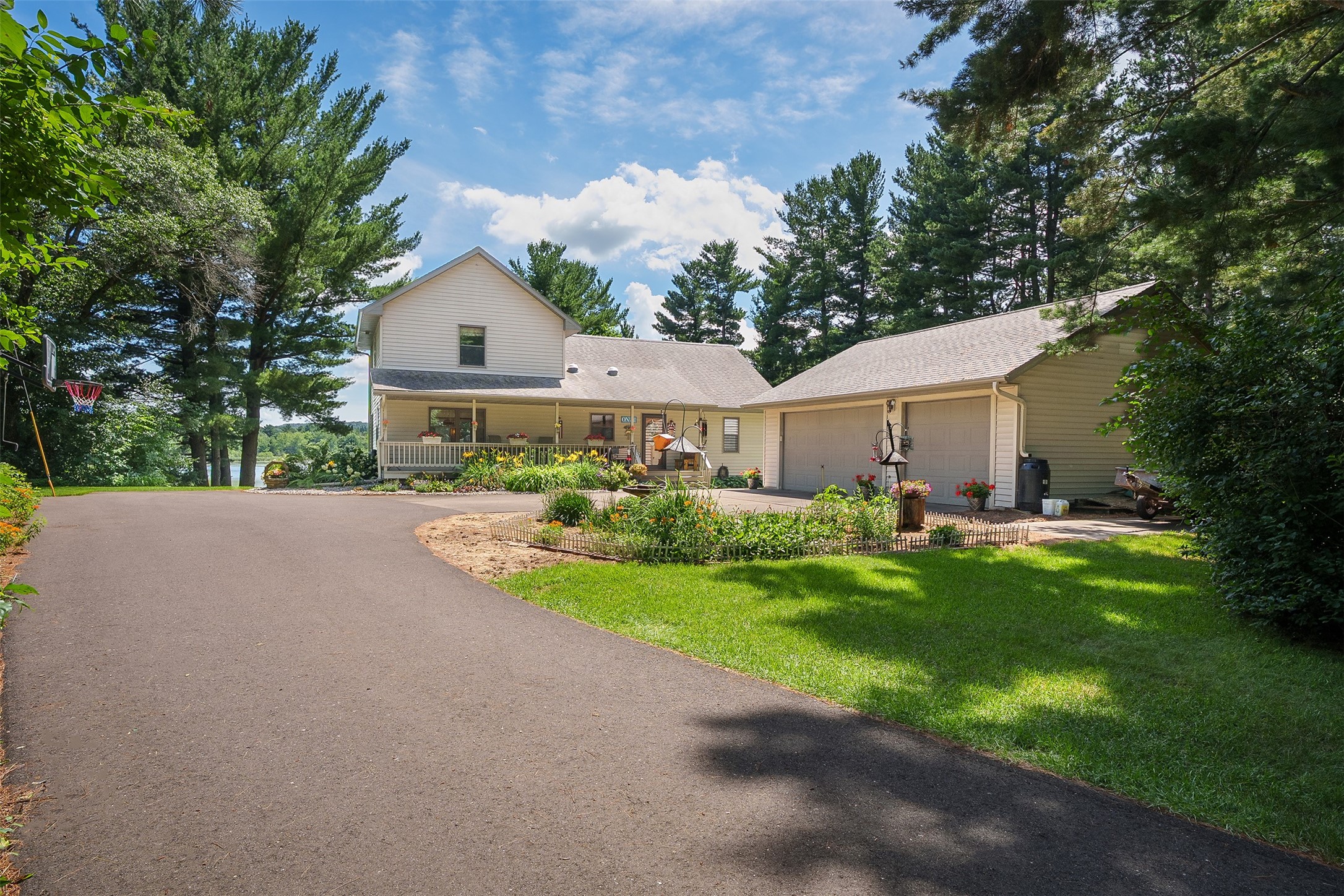 5991 North Shore Drive Property Photo 1